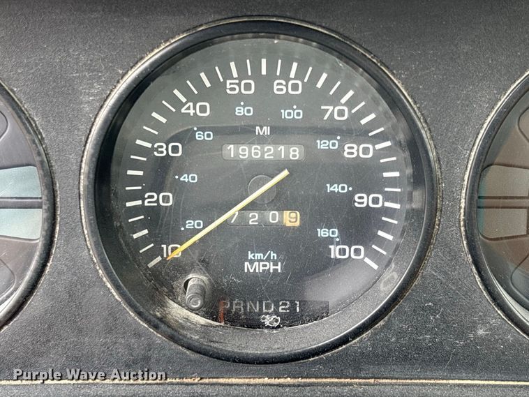 image for item DZ4502 1993 Dodge D200 pickup truck