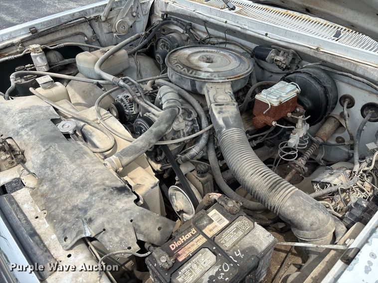 image for item DZ4502 1993 Dodge D200 pickup truck