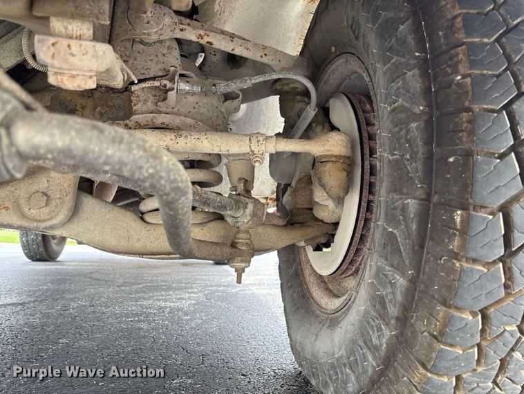 image for item DZ4502 1993 Dodge D200 pickup truck