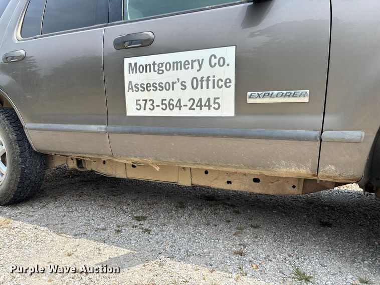 image for item DZ4503 2006 Ford Explorer XLS SUV