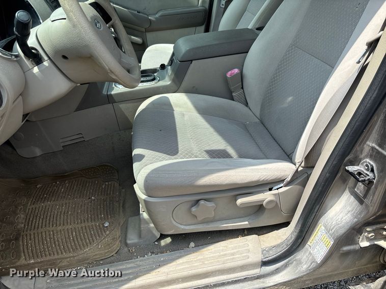 image for item DZ4503 2006 Ford Explorer XLS SUV
