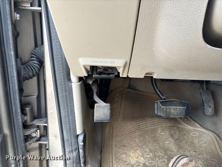 image for item DZ4503 2006 Ford Explorer XLS SUV