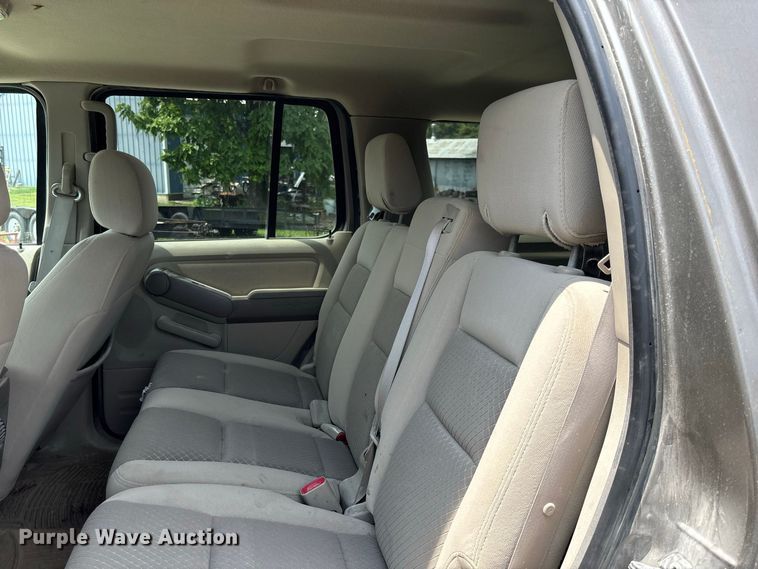 image for item DZ4503 2006 Ford Explorer XLS SUV