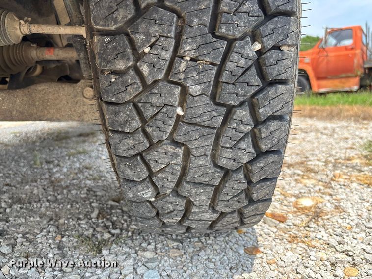 image for item DZ4503 2006 Ford Explorer XLS SUV