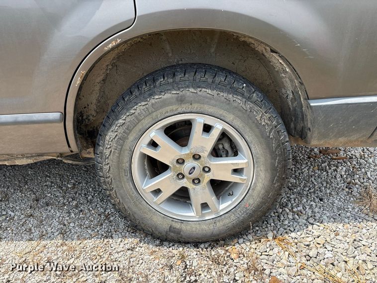 image for item DZ4503 2006 Ford Explorer XLS SUV