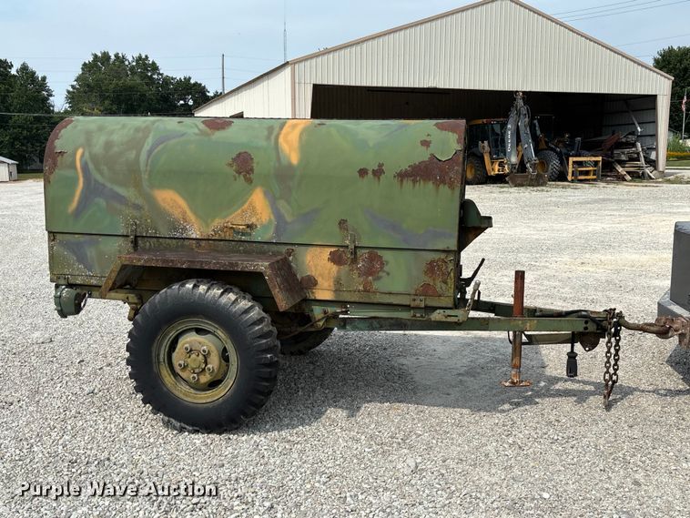 image for item DZ4505 1996 Elliot Machine Works PTO-3007 tool trailer