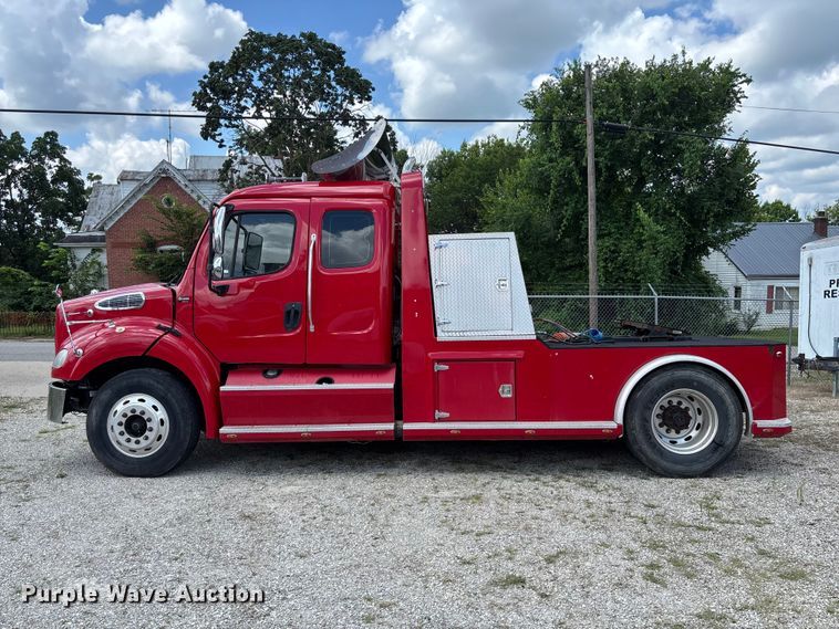 image for item DZ4517 2011 Freightliner M2 112 Ext. Cab flatbed truck