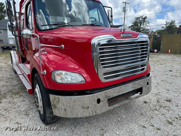 image for item DZ4517 2011 Freightliner M2 112 Ext. Cab flatbed truck