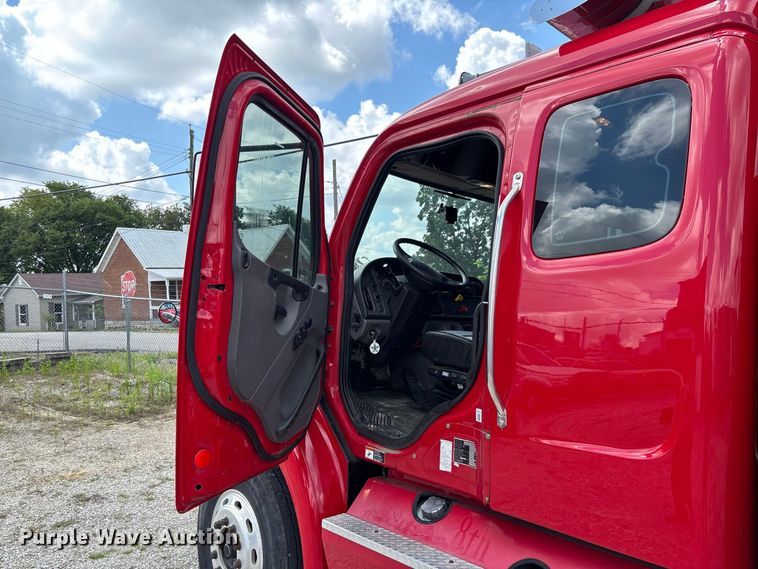 image for item DZ4517 2011 Freightliner M2 112 Ext. Cab flatbed truck