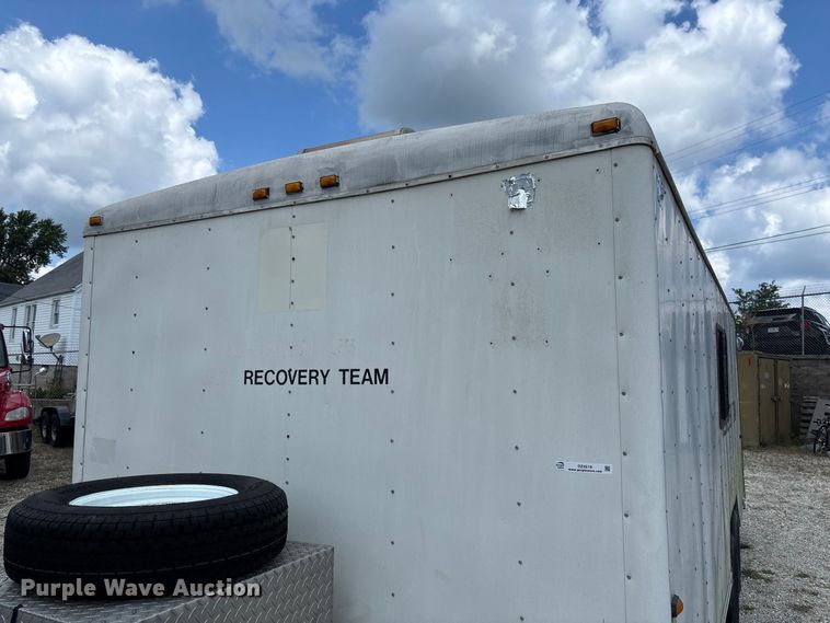 image for item DZ4519 1993 Wells Cargo EW2022 enclosed cargo trailer