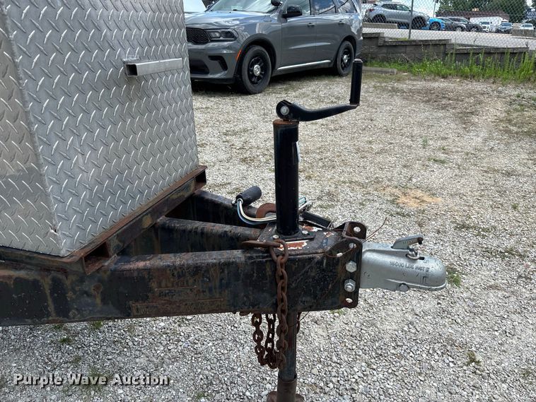 image for item DZ4519 1993 Wells Cargo EW2022 enclosed cargo trailer