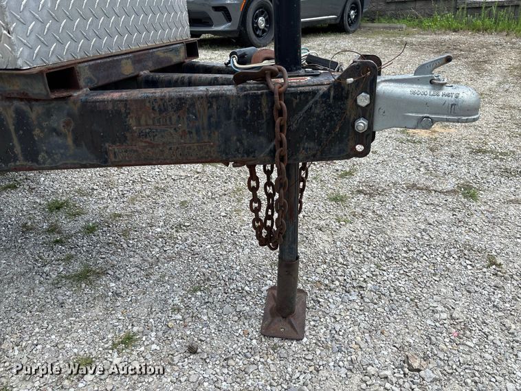 image for item DZ4519 1993 Wells Cargo EW2022 enclosed cargo trailer