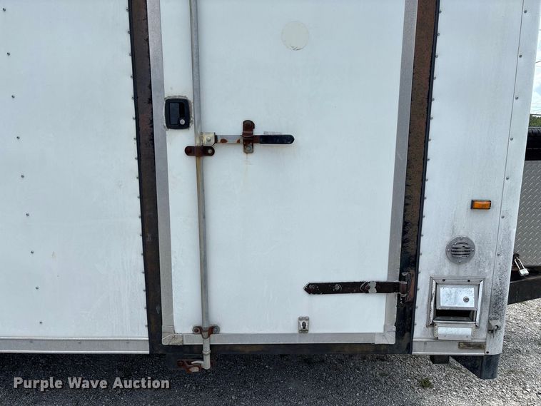 image for item DZ4519 1993 Wells Cargo EW2022 enclosed cargo trailer