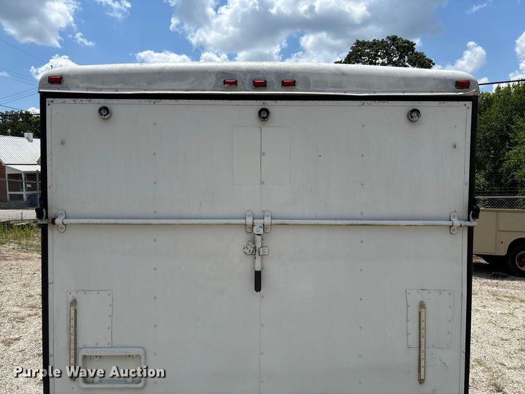 image for item DZ4519 1993 Wells Cargo EW2022 enclosed cargo trailer