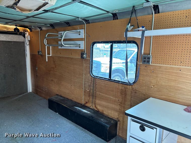 image for item DZ4519 1993 Wells Cargo EW2022 enclosed cargo trailer
