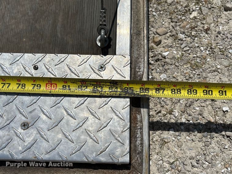image for item DZ4519 1993 Wells Cargo EW2022 enclosed cargo trailer