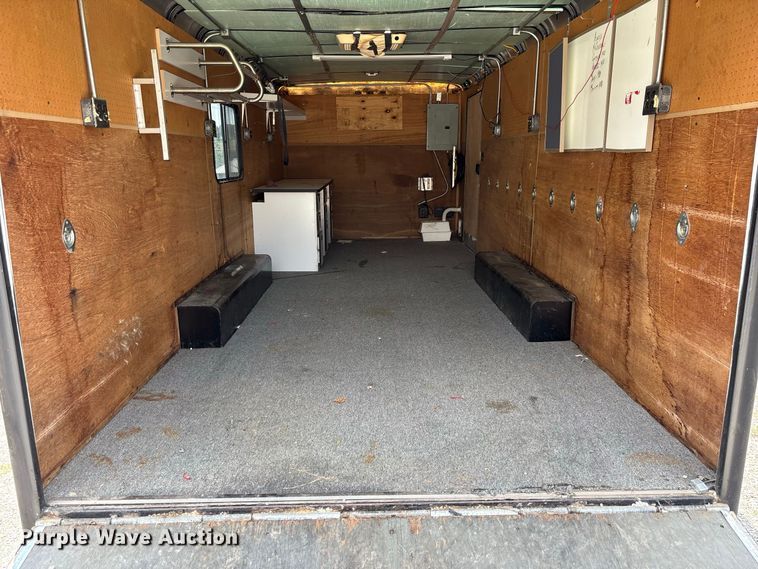 image for item DZ4519 1993 Wells Cargo EW2022 enclosed cargo trailer
