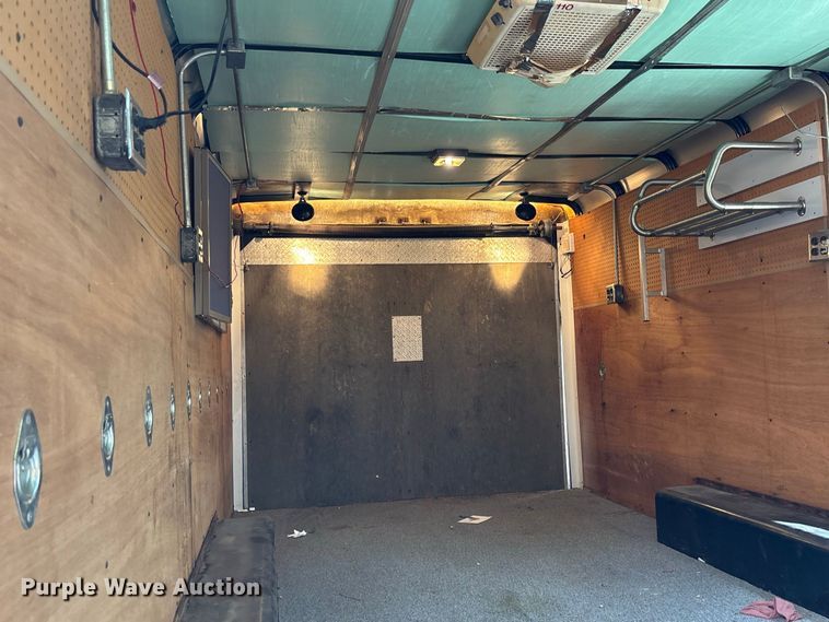 image for item DZ4519 1993 Wells Cargo EW2022 enclosed cargo trailer