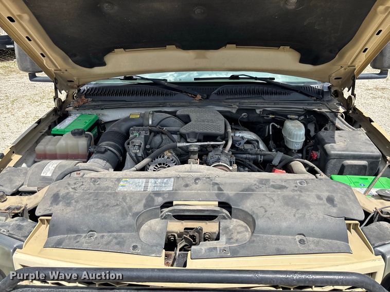image for item DZ4520 2007 Chevrolet Silverado 3500 Ext. Cab utility bed pickup truck