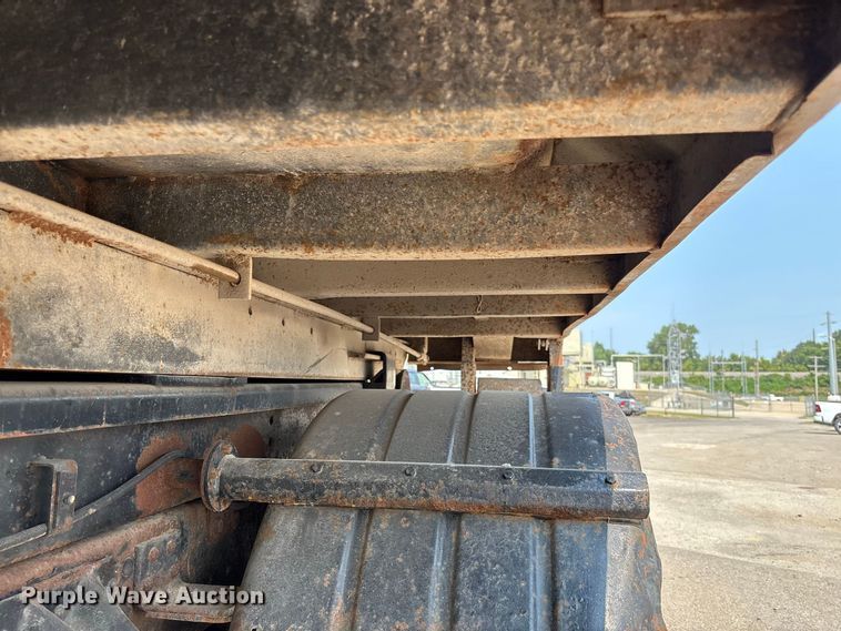 image for item DZ4524 1992 GMC C7 TopKick hook lift truck