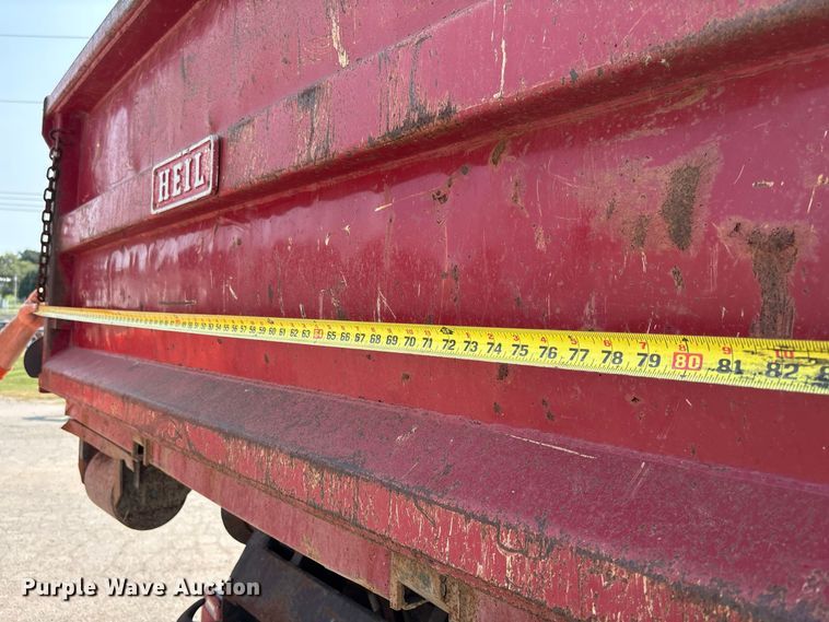 image for item DZ4524 1992 GMC C7 TopKick hook lift truck