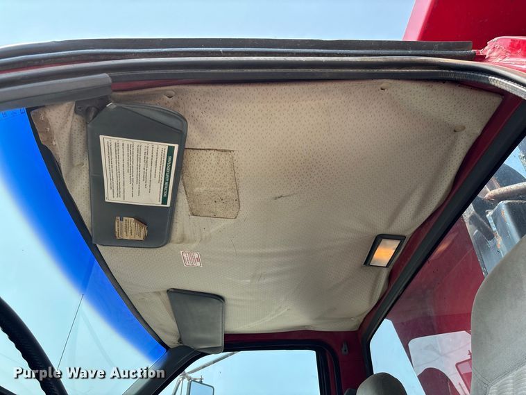 image for item DZ4524 1992 GMC C7 TopKick hook lift truck