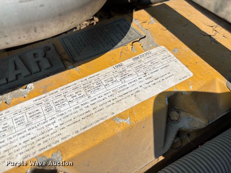 image for item DZ4524 1992 GMC C7 TopKick hook lift truck