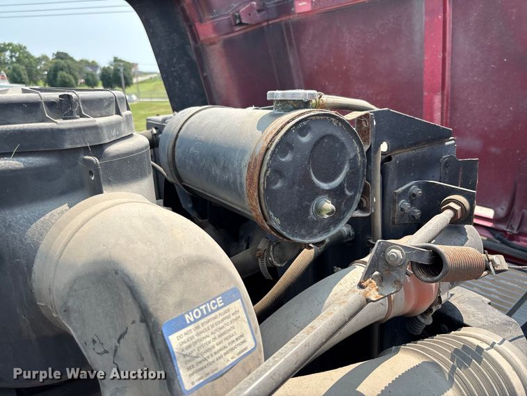 image for item DZ4524 1992 GMC C7 TopKick hook lift truck