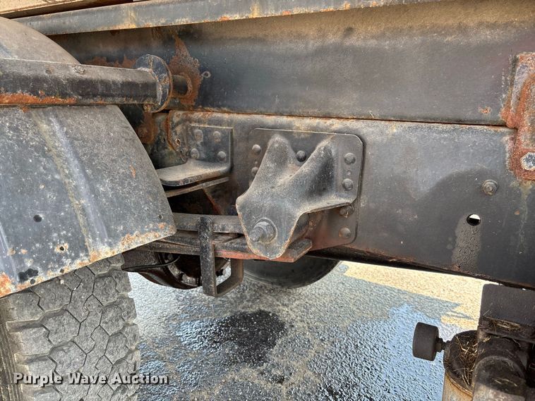 image for item DZ4524 1992 GMC C7 TopKick hook lift truck