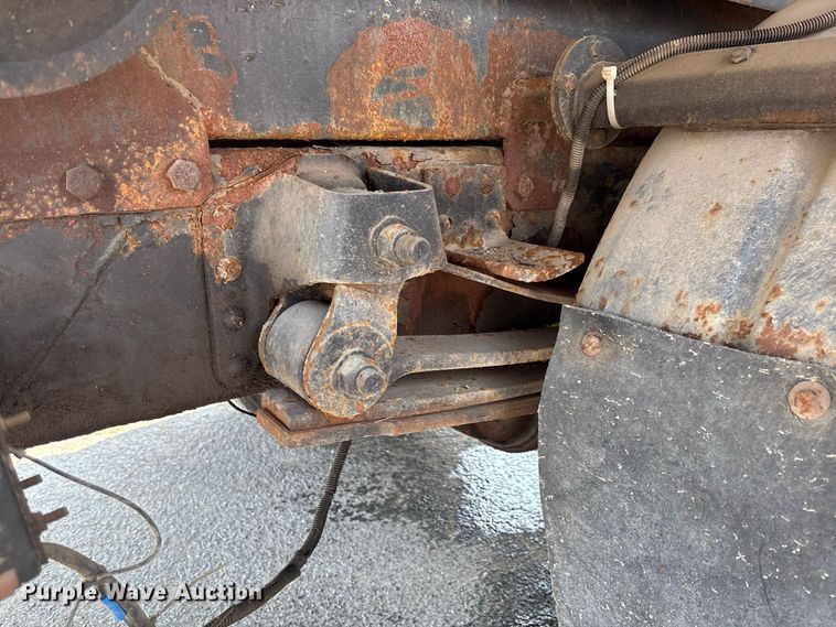 image for item DZ4524 1992 GMC C7 TopKick hook lift truck