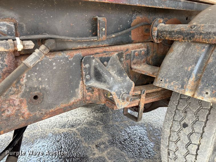 image for item DZ4524 1992 GMC C7 TopKick hook lift truck