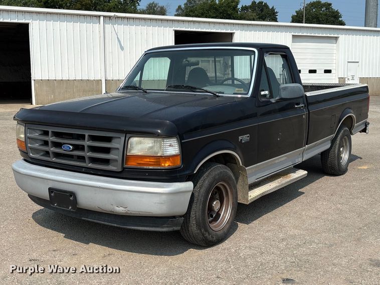 1996 Ford F150 XL pickup truck