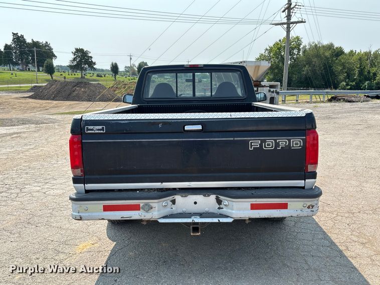image for item DZ4525 1996 Ford F150 XL pickup truck