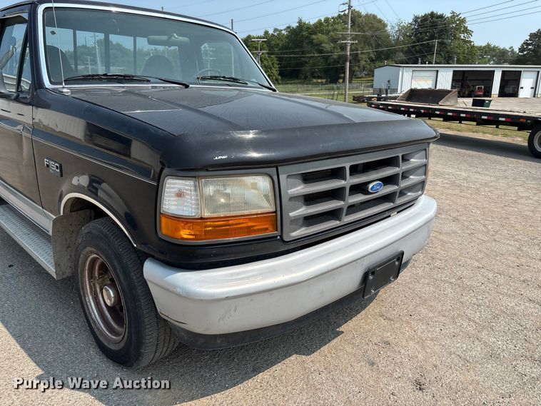 image for item DZ4525 1996 Ford F150 XL pickup truck