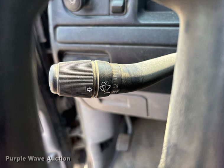 image for item DZ4525 1996 Ford F150 XL pickup truck