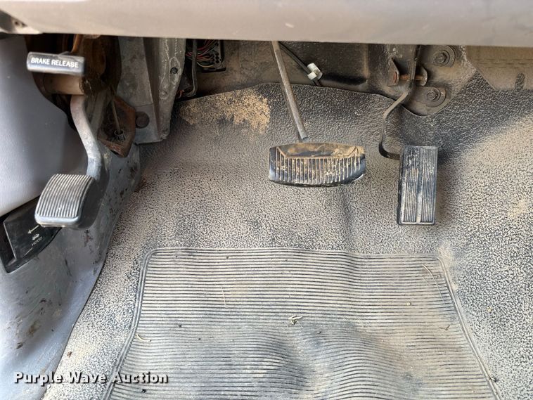 image for item DZ4525 1996 Ford F150 XL pickup truck