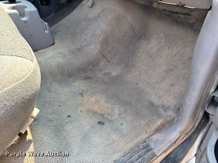 image for item DZ4525 1996 Ford F150 XL pickup truck