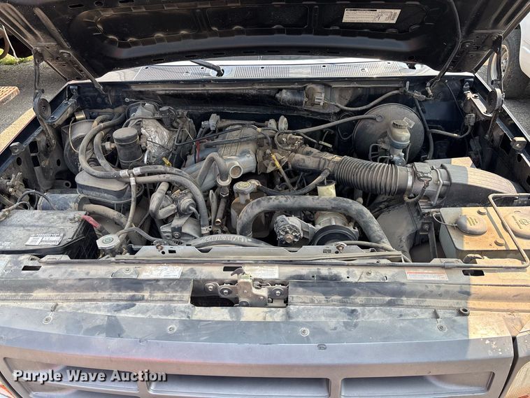 image for item DZ4525 1996 Ford F150 XL pickup truck