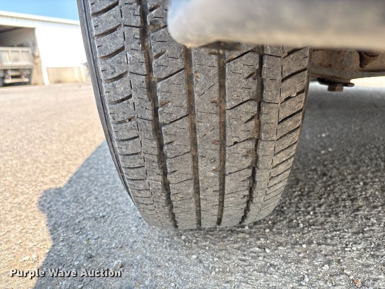 image for item DZ4525 1996 Ford F150 XL pickup truck