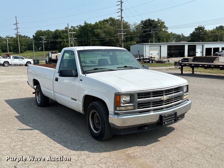 image for item DZ4526 1998 Chevrolet 1500 pickup truck