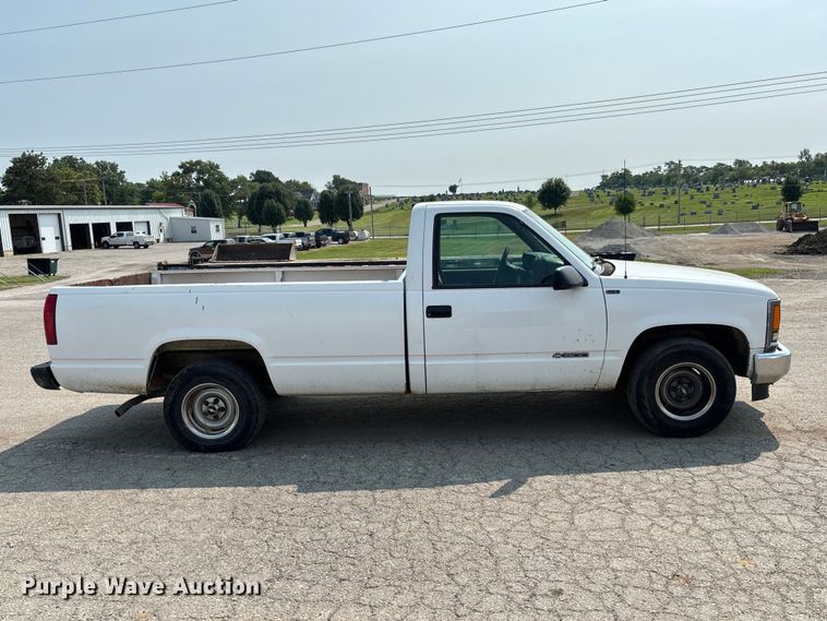 image for item DZ4526 1998 Chevrolet 1500 pickup truck
