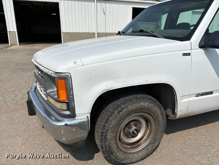 image for item DZ4526 1998 Chevrolet 1500 pickup truck