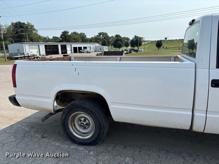 image for item DZ4526 1998 Chevrolet 1500 pickup truck