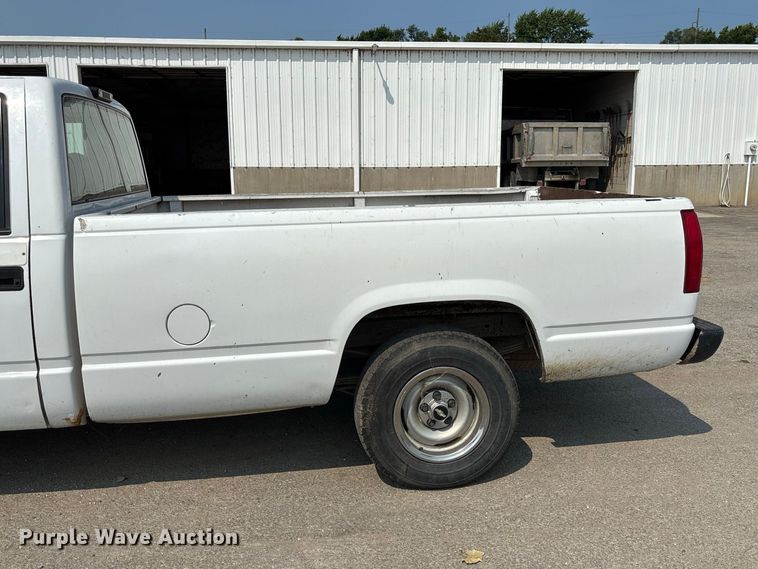 image for item DZ4526 1998 Chevrolet 1500 pickup truck