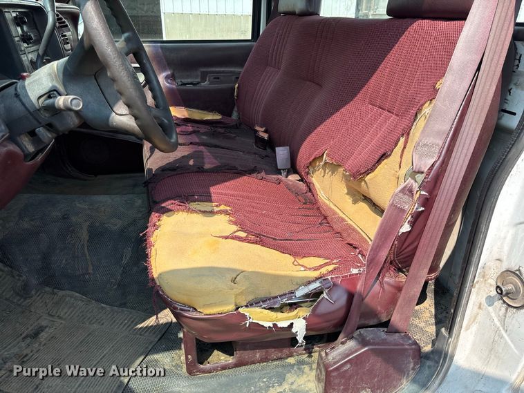 image for item DZ4526 1998 Chevrolet 1500 pickup truck