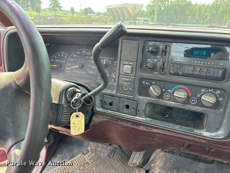 image for item DZ4526 1998 Chevrolet 1500 pickup truck