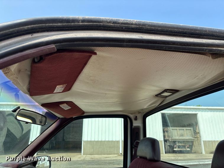 image for item DZ4526 1998 Chevrolet 1500 pickup truck