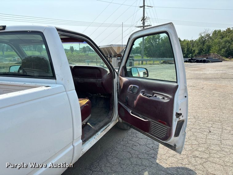 image for item DZ4526 1998 Chevrolet 1500 pickup truck
