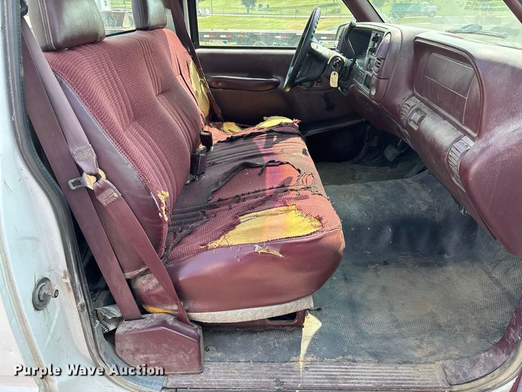 image for item DZ4526 1998 Chevrolet 1500 pickup truck