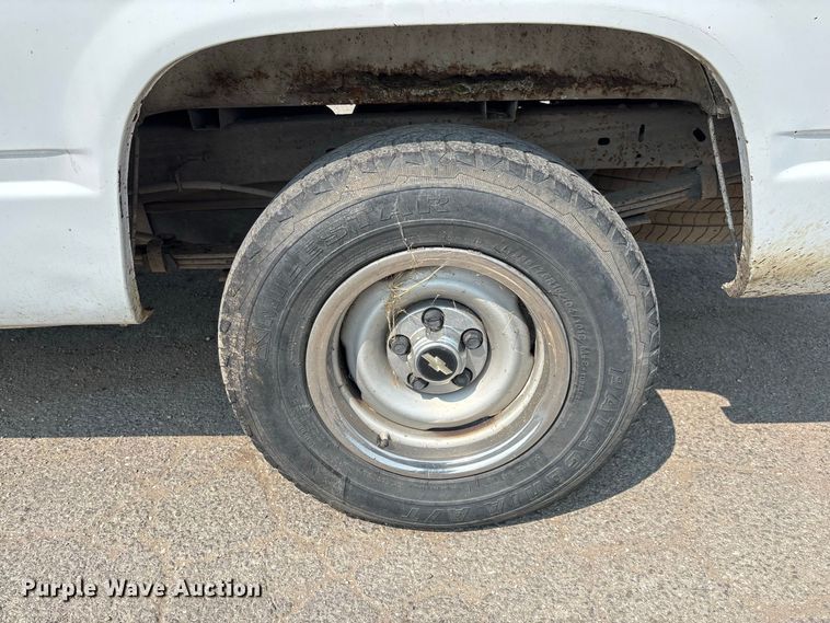 image for item DZ4526 1998 Chevrolet 1500 pickup truck